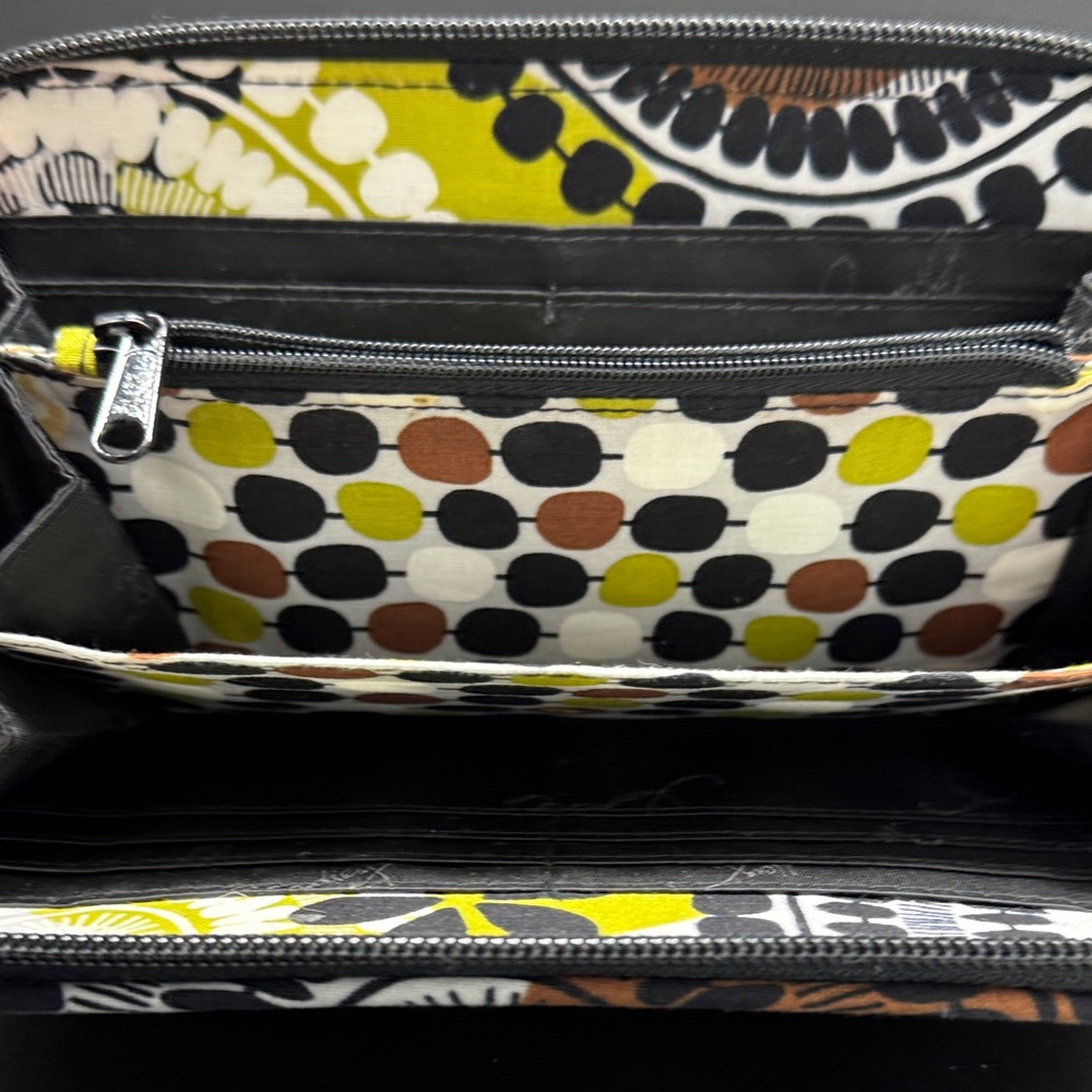 Vera Bradley Cocoa Moss Zip Around Wallet - Picture 4 of 6